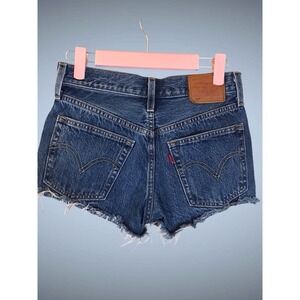 LEVI'S WOMEN'S PREMIUM 501 ORIGINAL Button Fly SHORTS Medium Blue Raw Hem Sz 23
